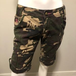 Rocawear Cargo Army Shorts